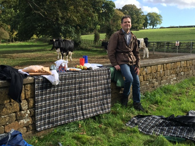 Foot Trails - Cotswolds Autumn Glow - A Country Picnic