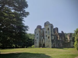 Wardour Castle, England, hiking with Foot Trails